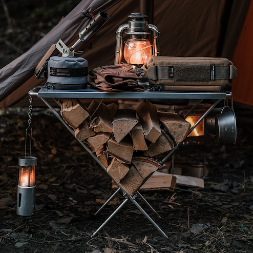 Log-table Folding Camp Table gear Example low Glamping
