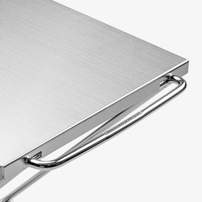 Log-table Folding Camp Table handle WWW logo side