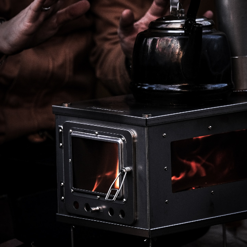 W-stove 3W Folding Tent Stove warming hands by fire